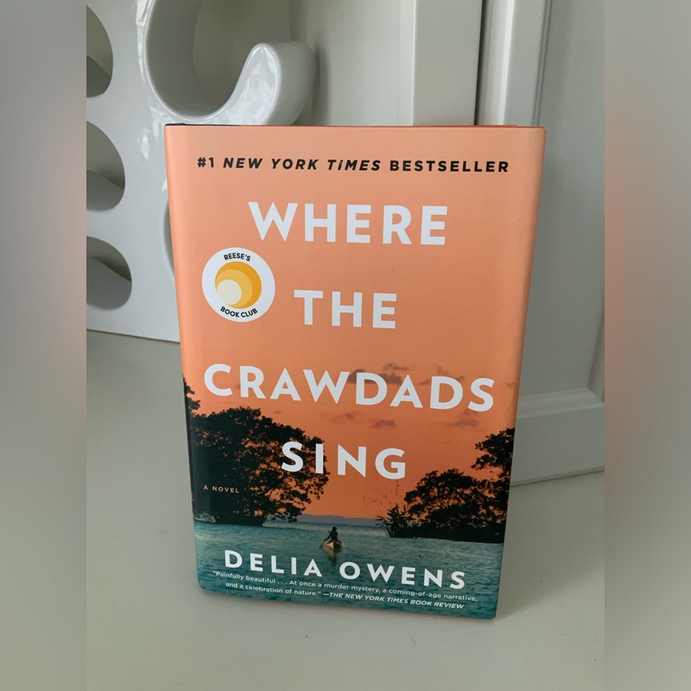 Delia Owens Where the Crawdads Sing Hardcover Adult Novel Book Best Seller